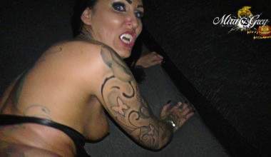 Angriff der Sperma-Vampirin !