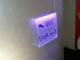 Vorschaubild vom Privatporno mit dem Titel "Skandal im Bowling Center - ohne Gummi" von Deine-Chefin