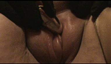 Pussy von Sarah aufgepumpt
