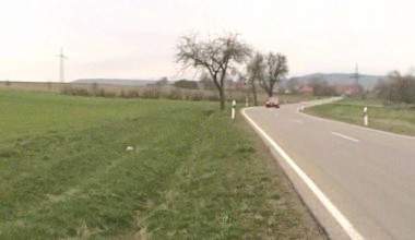 Fremden Mann im Auto angehalten