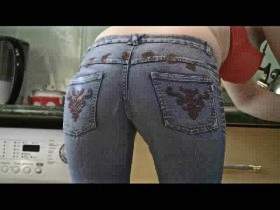 Engen Blue Jeans Poop