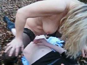 Vorschaubild vom Privatporno mit dem Titel "Lebende Piss und Wixvorlage" von KissiKissi