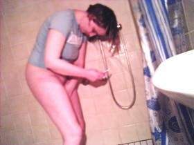 Vorschaubild vom Privatporno mit dem Titel "Pussy rasur nur für dich" von checkerstute