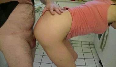 USER BUMS MICH IN DER KÜCHE