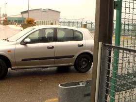 Auf'm Parkdeck gepisst