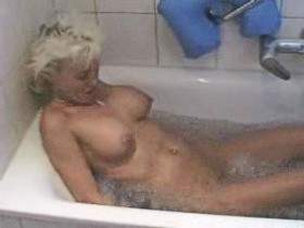 Vorschaubild vom Privatporno mit dem Titel "Whirlpool-Clip" von HotTamara