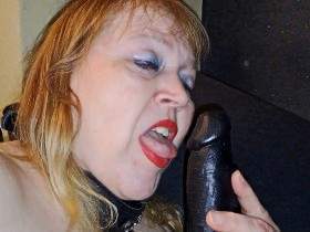 Scheisse am Dildo (abschlecken)