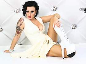 Vorschaubild vom Privatporno mit dem Titel "Wichskontrolle! Bist du dem gewachsen, Wichser?" von CherieNoir