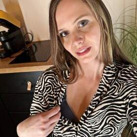 WildCherry1 - Junge MILF (31) MILF aus Deutschland