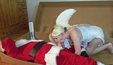 Was macht der Weihnachtsmann nach Weihnachten?