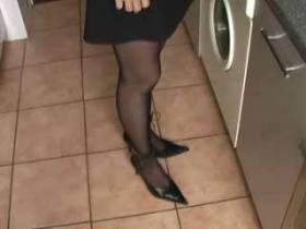 Möhrenfick in heels and stockings ...