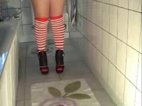 Pissing in homemade diaper