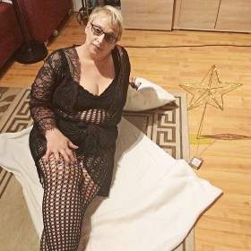 feuerhexe13 - Erfahrene Dame (55) MILF aus Deutschland