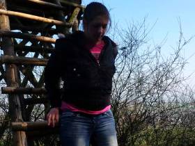 Vom Hochstuhl gepisst