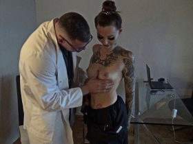 Skinnny Teenbitch Fucked During Routine Checkup