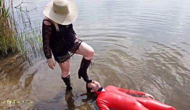Hunters mit Absatz im See