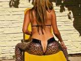 Nikki posing outdoors in Lack  Leopard Leggins