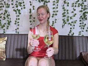 Partygirl geht der **** aus