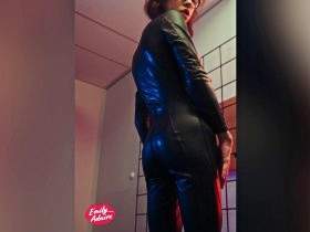 Sei still und wichs für mich! Dominante TS Wichsanleitung