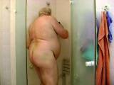 Jerk off in the shower