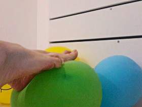 Side Feet Popping Ballons