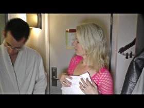 Vorschaubild vom Privatporno mit dem Titel "Trostfick für Zimmernachbarn!!!AO Creampie" von KissiKissi