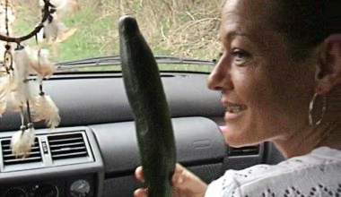 Im Auto gefickt2(Die Gurke)