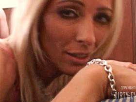 Vorschaubild vom Privatporno mit dem Titel "Bumst ich versaut durch" von dirty-emma