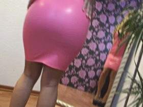 Vorschaubild vom Privatporno mit dem Titel "Spritz! Spritz auf meinen Latexarsch!" von XelinaRox