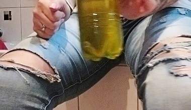 Fußnägel in Pisse gewünscht,  Userwunsch