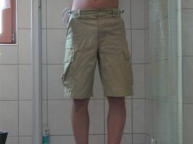 In die Shorts gepisst und abgewichst