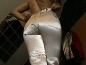 Vorschaubild vom Privatporno mit dem Titel "Satin Jeans" von nylon_schlampe