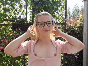 Nerdy teeny pasted the fuck hole for the first time!