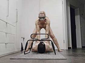 Amazing orgasm during face riding in Western style