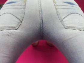 Xania Wet: Jeans-Piss