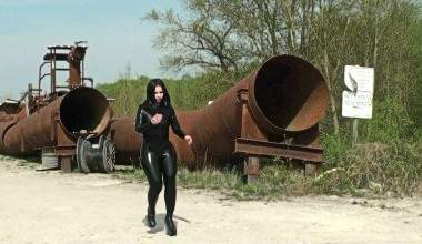 LATEX ERLÖSUNGEN