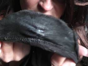 Vorschaubild vom Privatporno mit dem Titel "Schleimiger Slip" von nylon_schlampe