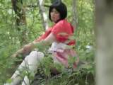 Deluxxe Film: Rotkäppchen im Wald beim wichsen bespannert