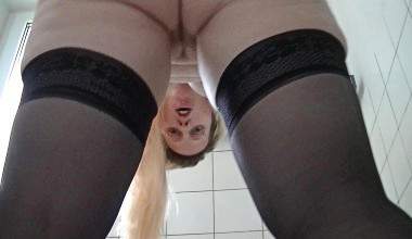 In heissen sexy Nylons kacke ich POV