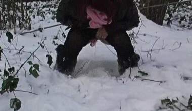 piss im wald