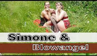 SimoneXXX & Blow-Angel rauchen