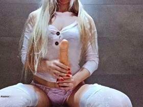 BJ While Poop