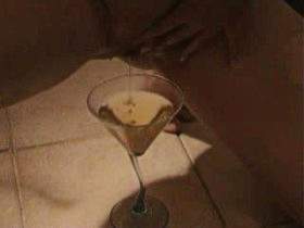 Vorschaubild vom Privatporno mit dem Titel "Mein geiler PissSekt" von GeileDiana