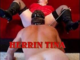 SKLAVENSAU muss lecken