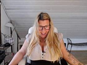 Vorschaubild vom Privatporno mit dem Titel "Frohe Weihnachten" von Deine-Chefin