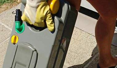 Fäkalien Tank vom Wohnmobil Teil 2
