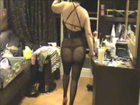 Vorschaubild vom Privatporno mit dem Titel "Geil an Bord" von heelsschlampe