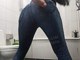 Tatyana scheiß mehr in Jeans