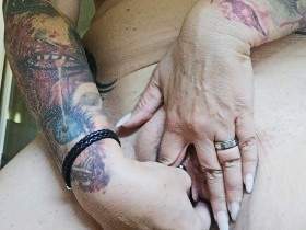 Period's blood rumgeschmiere and piss