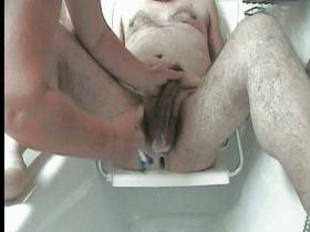 User shaved in the tub